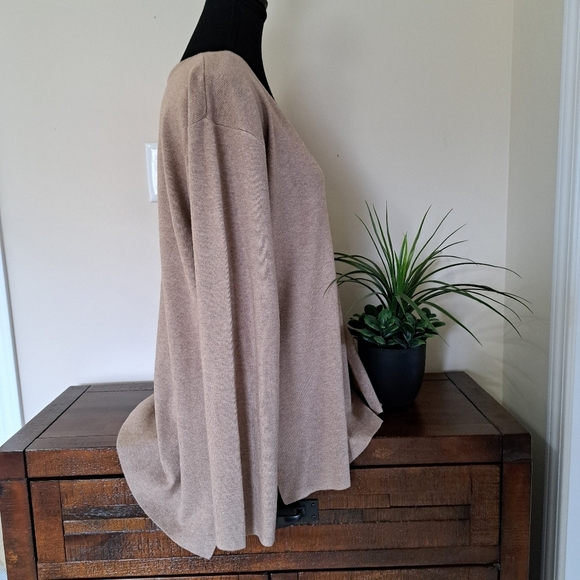 Splendid Sweater V-Neck Camel Tan Neutral Colour Women's Small Tunic Knit Top - Picture 2 of 16